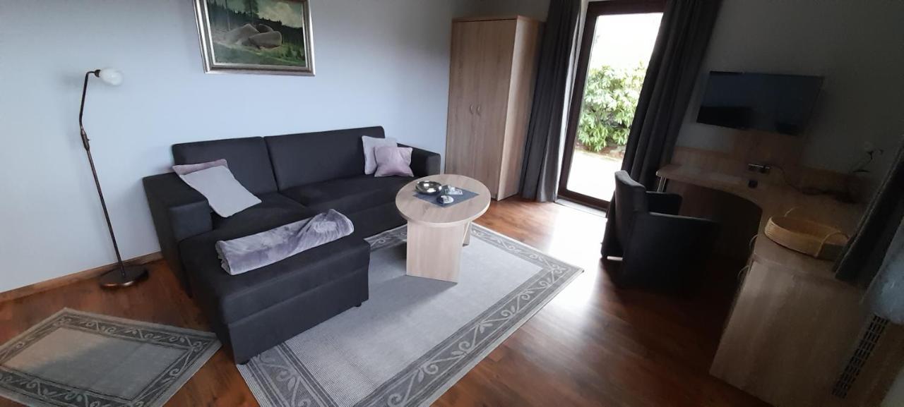Ferienwohnung Wiesenblick Mit Terrasse Im Landhaus Fischer سانكت اندرياسبرغ المظهر الخارجي الصورة